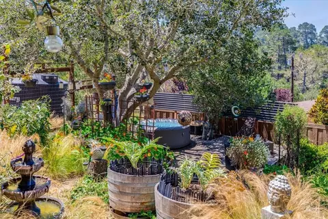 Exterior - 1919 Richard Ave, Cambria, CA 93428 photo 17 of 25