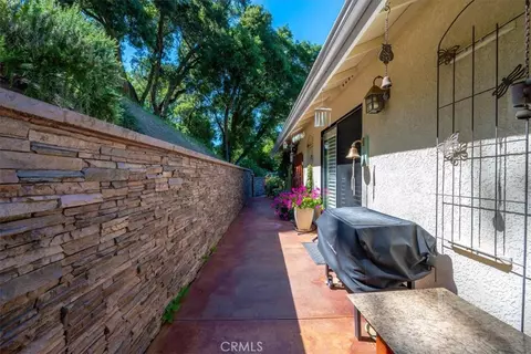 Exterior - 11625 Cenegal, Atascadero, CA 93422 photo 7 of 25