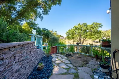 Exterior - 11625 Cenegal, Atascadero, CA 93422 photo 8 of 25