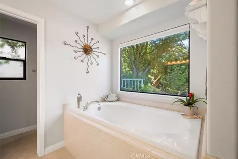 Bath - 11625 Cenegal, Atascadero, CA 93422 photo 2 of 5