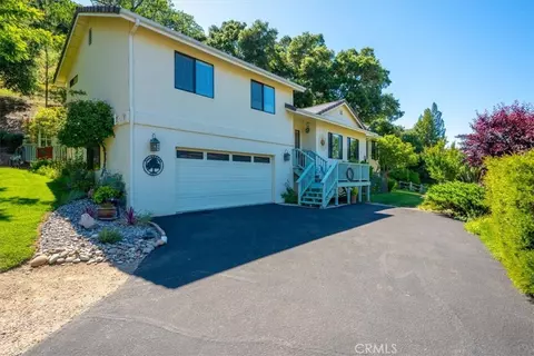 Exterior - 11625 Cenegal, Atascadero, CA 93422 photo 2 of 25