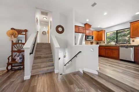 Entry Way - 11625 Cenegal, Atascadero, CA 93422 photo 2 of 2