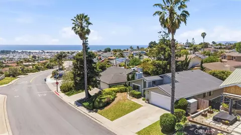 212 Highland Dr, Pismo Beach, CA 93449