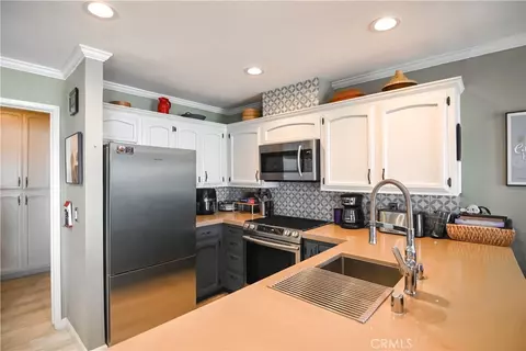 Kitchen - 561 Lucerne, Cayucos, CA 93430 photo 1 of 2