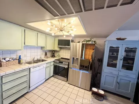 Kitchen - 3332 Harbor Cir #G, Paso Robles, CA 93446 photo 1 of 2