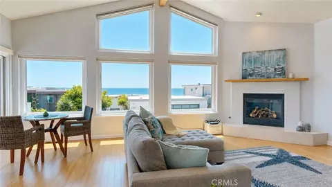 2111 Windsor Blvd, Cambria, CA 93428