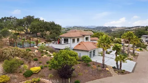 545 Dos Cerros Corte, Arroyo Grande, CA 93420