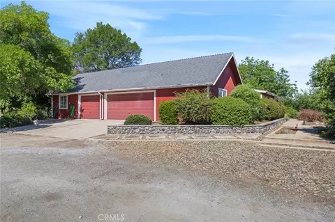 Exterior - 30745 Dorsey Dr, Exeter, CA 93221 photo 2 of 12