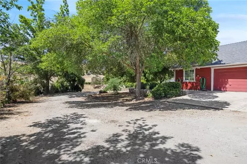 Exterior - 30745 Dorsey Dr, Exeter, CA 93221 photo 11 of 12