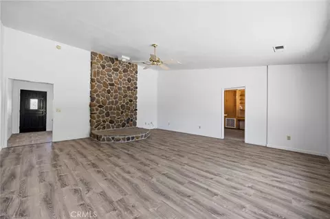 Living - 30745 Dorsey Dr, Exeter, CA 93221 photo 1 of 3
