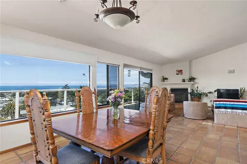 Dining - 2991 Juniper, Morro Bay, CA 93442 photo 2 of 2