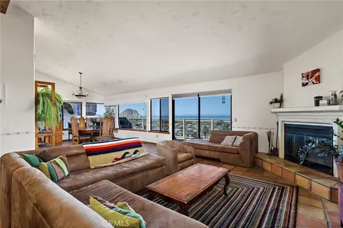 Living - 2991 Juniper, Morro Bay, CA 93442 photo 2 of 6