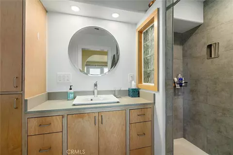 Bath - 2991 Juniper, Morro Bay, CA 93442 photo 4 of 4