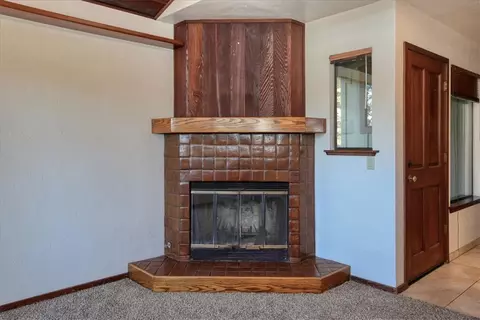 Living - 2550 Emerson Rd, Cambria, CA 93428 photo 4 of 5
