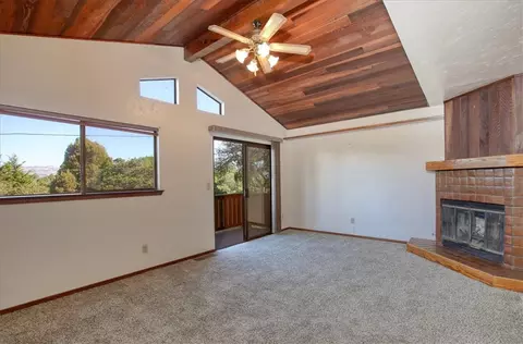 Living - 2550 Emerson Rd, Cambria, CA 93428 photo 3 of 5