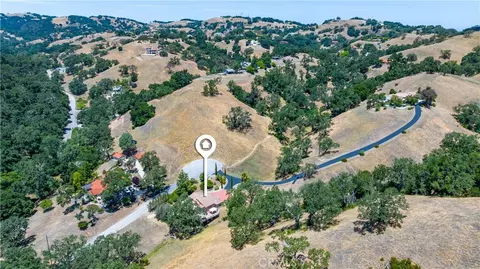 View/Area - 9905 Corriente, Atascadero, CA 93422 photo 3 of 5