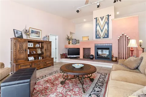 Living - 9905 Corriente, Atascadero, CA 93422 photo 3 of 3