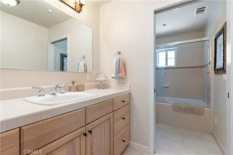 Bath - 9905 Corriente, Atascadero, CA 93422 photo 1 of 3