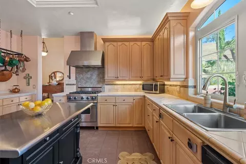 Kitchen - 9905 Corriente, Atascadero, CA 93422 photo 2 of 5