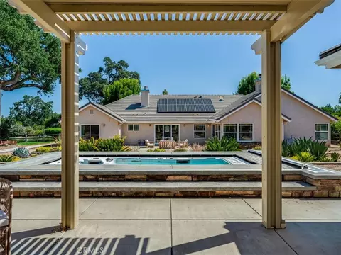 Exterior - 3200 Rancho Viejo, Atascadero, CA 93422 photo 11 of 15