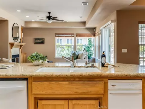 Kitchen - 3200 Rancho Viejo, Atascadero, CA 93422 photo 5 of 7