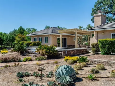 Exterior - 3200 Rancho Viejo, Atascadero, CA 93422 photo 8 of 15