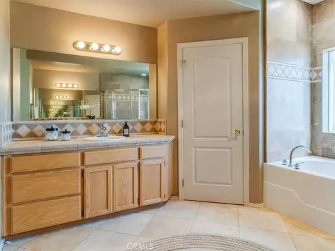 Bath - 3200 Rancho Viejo, Atascadero, CA 93422 photo 2 of 6