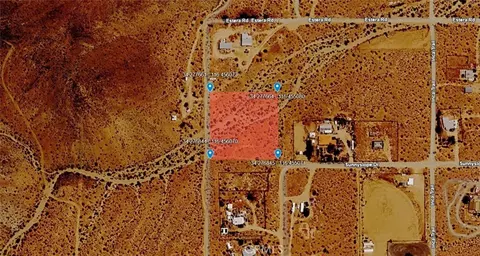 1530 N Jemez Trl, Landers, CA 92285 photo 6