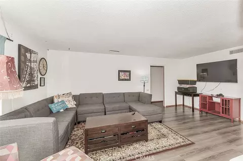 Living - 500 W Sample Ave, Fresno, CA 93704 photo 1 of 2