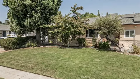 Exterior - 500 W Sample Ave, Fresno, CA 93704 photo 7 of 10