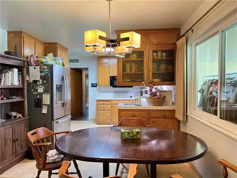 Kitchen - 500 W Sample Ave, Fresno, CA 93704 photo 4 of 4