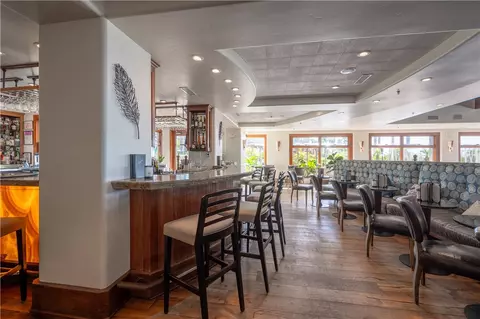 Dining - 2727 Shell Beach Rd #222, Pismo Beach, CA 93449 photo 5 of 5