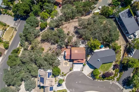 View/Area - 34 Terrace Hill Dr, Paso Robles, CA 93446 photo 8 of 9