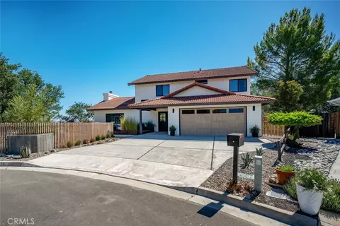 Exterior - 34 Terrace Hill Dr, Paso Robles, CA 93446 photo 2 of 18