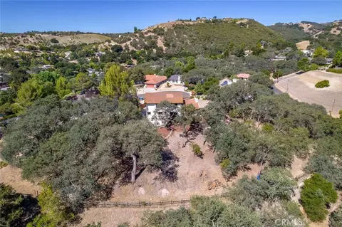 View/Area - 34 Terrace Hill Dr, Paso Robles, CA 93446 photo 6 of 9