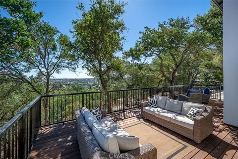 Exterior - 34 Terrace Hill Dr, Paso Robles, CA 93446 photo 6 of 18