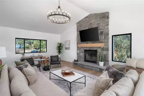 Living - 34 Terrace Hill Dr, Paso Robles, CA 93446 photo 2 of 2