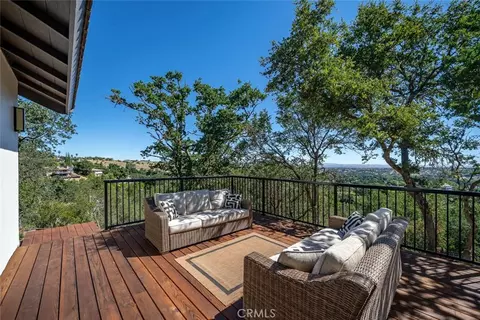 Exterior - 34 Terrace Hill Dr, Paso Robles, CA 93446 photo 4 of 18