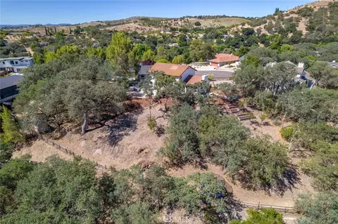 View/Area - 34 Terrace Hill Dr, Paso Robles, CA 93446 photo 5 of 9