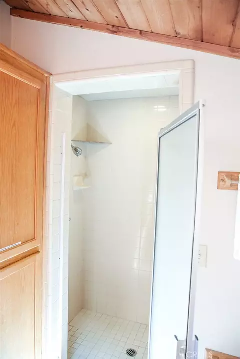 Bath - 492 Dorset St, Cambria, CA 93428 photo 2 of 4