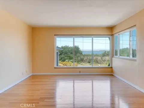 Living - 1556 3rd, Los Osos, CA 93402 photo 3 of 11