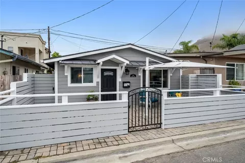 214 Boeker Ave, Pismo Beach, CA 93449