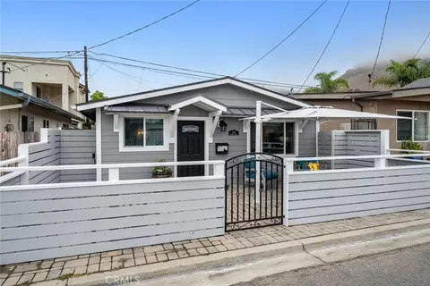 214 Boeker Ave, Pismo Beach, CA 93449
