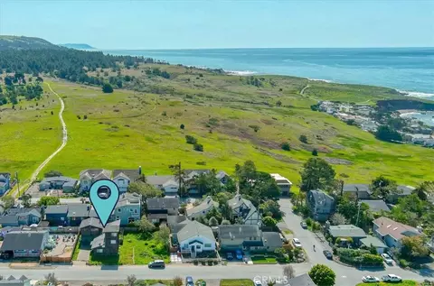 View/Area - 550 Worcester Dr, Cambria, CA 93428 photo 1 of 3