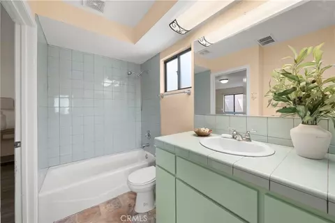Bath - 1965 Spencer St, Cambria, CA 93428 photo 1 of 2