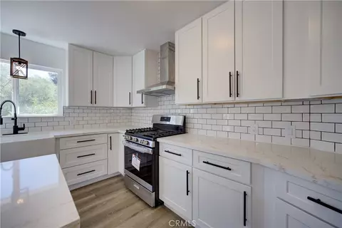 Kitchen - 1550 Main St, Cambria, CA 93428 photo 2 of 3