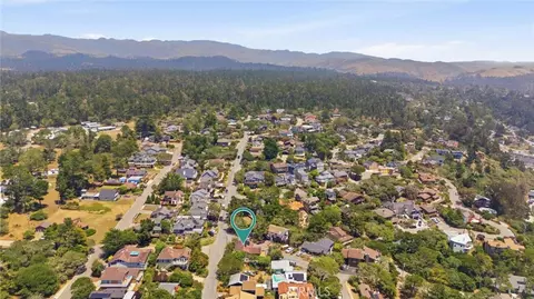 View/Area - 490 Warwick St, Cambria, CA 93428 photo 7 of 7