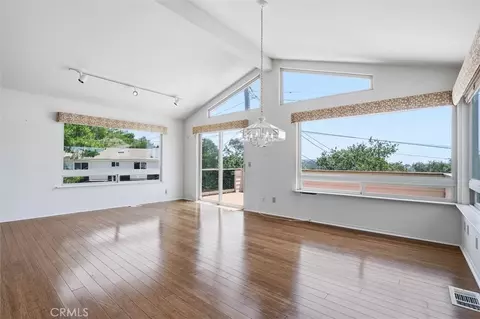 Living - 490 Warwick St, Cambria, CA 93428 photo 4 of 11