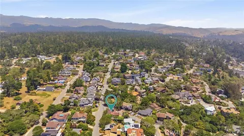 View/Area - 490 Warwick St, Cambria, CA 93428 photo 7 of 7