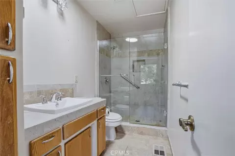 Bath - 490 Warwick St, Cambria, CA 93428 photo 2 of 2